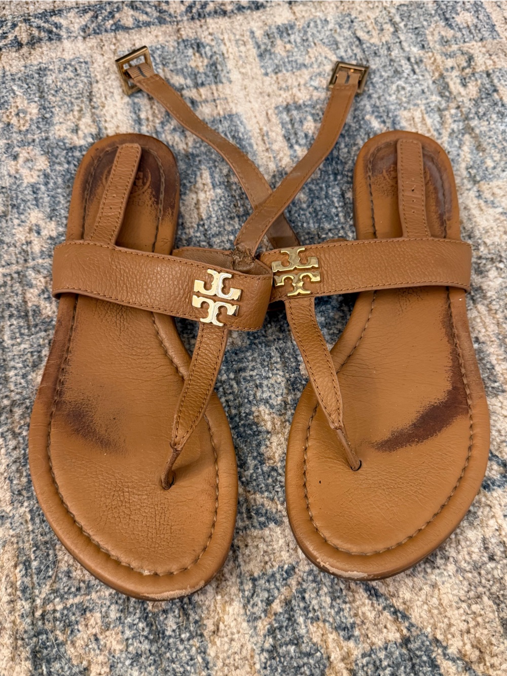 Tory Burch Tan Leather T‑Strap Sandals with Gold Logo